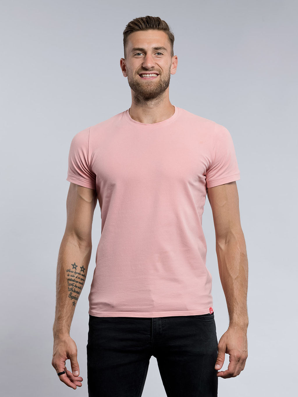 Men's t-shirt Slim fit DAVOS light pink with elastane