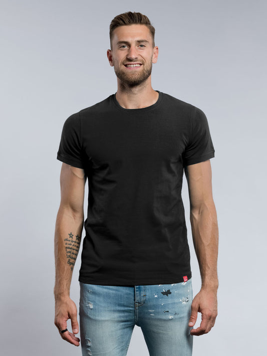 Men’s t-shirt Slim fit DAVOS black