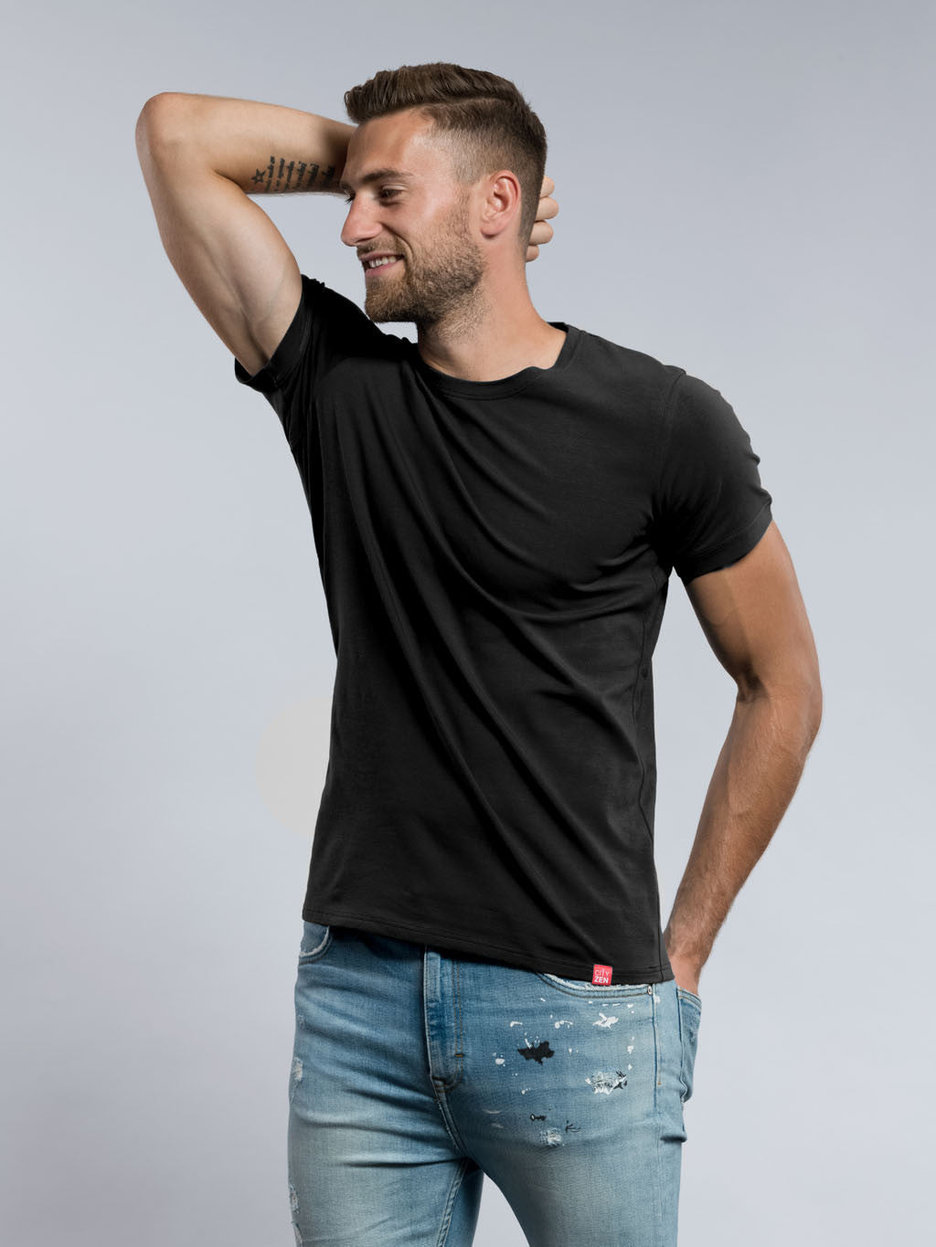 Men’s t-shirt Slim fit DAVOS black